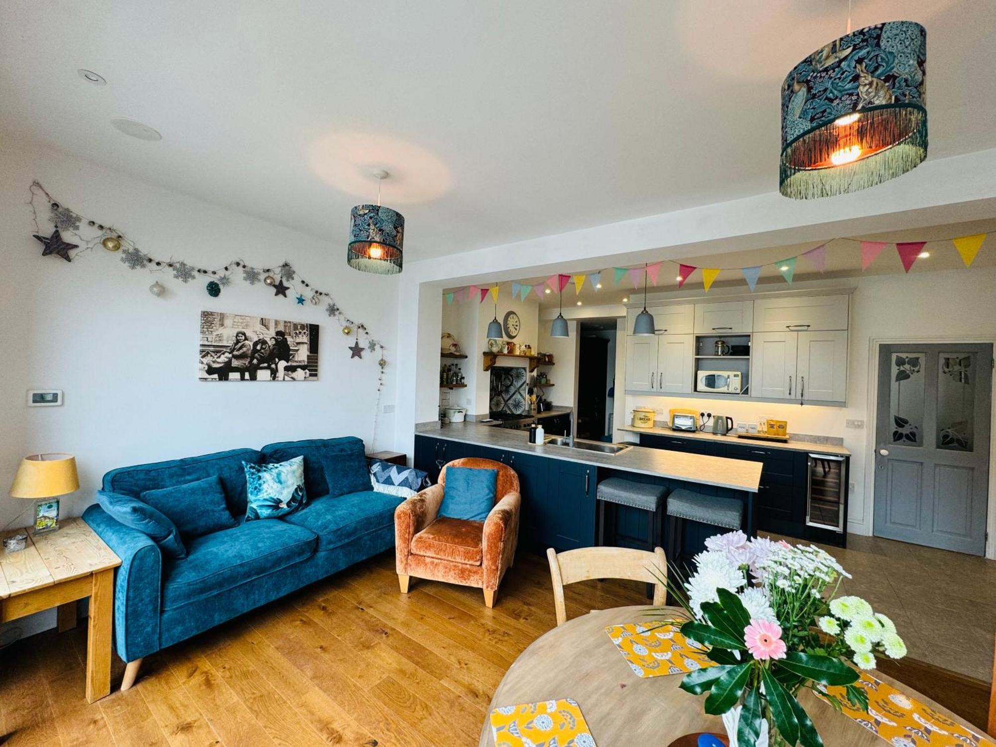 Modern & Vintage Inspired Home In Old Totterdown Bristol Eksteriør bilde